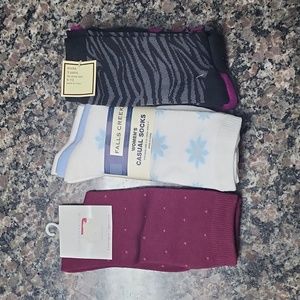 Lot of 7 new socks shoe size 4-10 w/ tags Charter Club, falls creek white , red